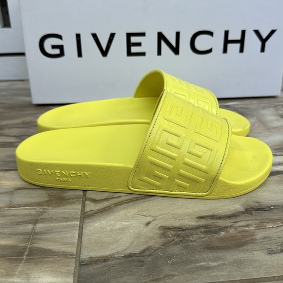 Givenchy Yellow Slides - Picture 4 of 7